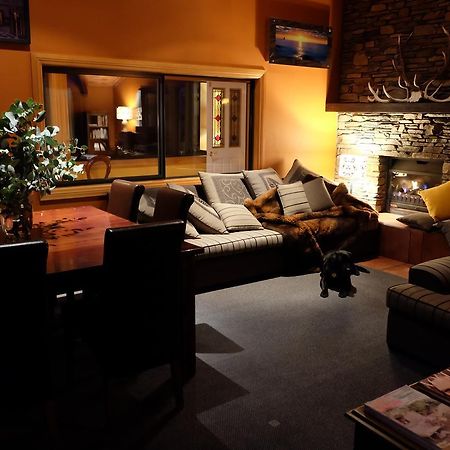 Mt Maude Country Lodge Lake Hāwea Dış mekan fotoğraf